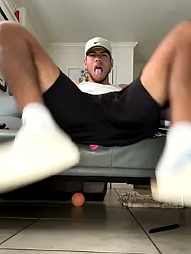 Snapshot of StrokingDaddy4 chatting on September 28, 2025, 4:25 pm StrokingDaddy4 online show from September 28, 2025, 4:25 pm