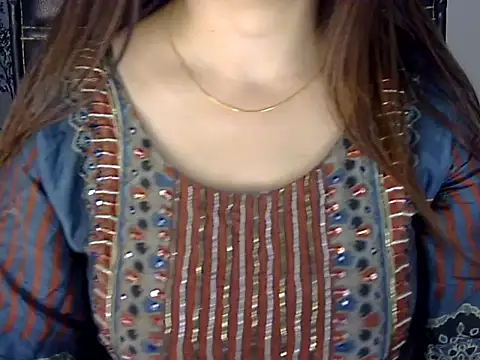 Snapshot of Rumi_cute chatting on January 13, 2026, 12:31 pm Rumi cute online show from January 13, 2026, 12:31 pm