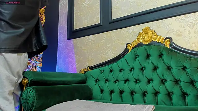 AlessandroKiing online show from September 10, 2025, 2:05 pm