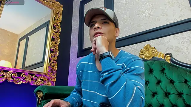 AlessandroKiing online show from September 9, 2025, 1:53 pm