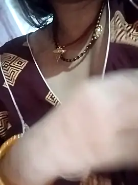 rani8008 online show from October 7, 2025, 6:20 pm