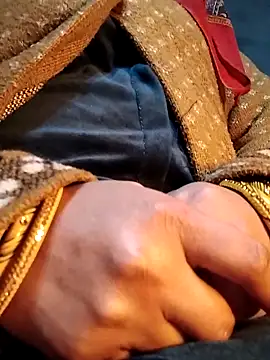 rani8008 online show from January 6, 2026, 5:50 pm