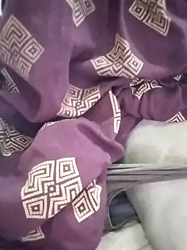 rani8008 online show from April 8, 2026, 2:35 am