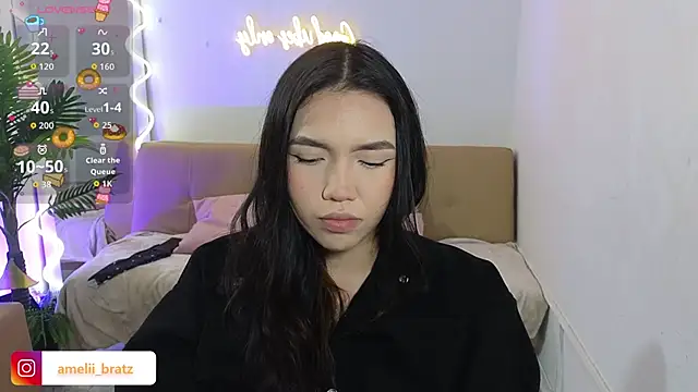 Snapshot of Ameliiaa_tay chatting on October 14, 2025, 11:33 am Ameliiaa tay online show from October 14, 2025, 11:33 am