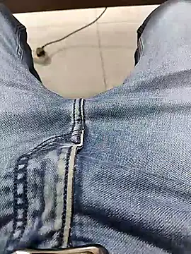 themasklover online show from March 22, 2026, 6:26 am