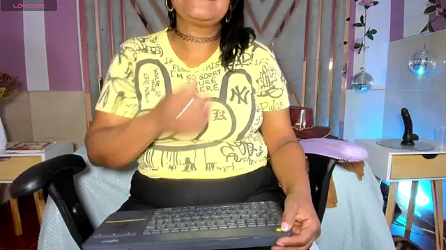 mya blaze online show from September 13, 2025, 4:01 am