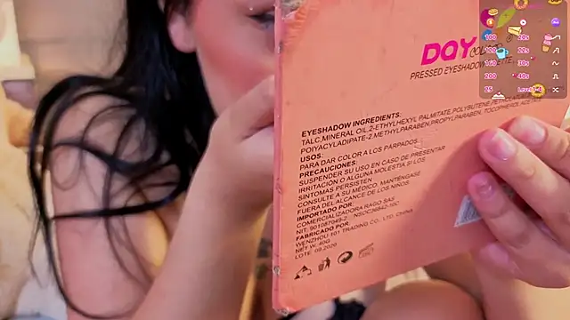 Snapshot of MeganAdamms chatting on November 13, 2025, 12:42 pm MeganAdamms online show from November 13, 2025, 12:42 pm