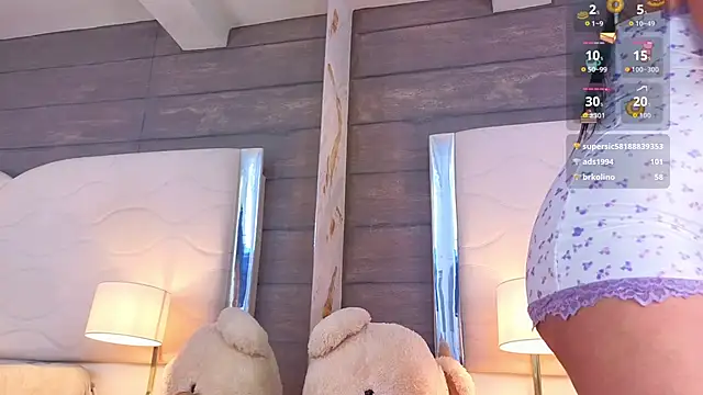 Snapshot of MeganAdamms chatting on October 2, 2025, 11:57 am MeganAdamms online show from October 2, 2025, 11:57 am