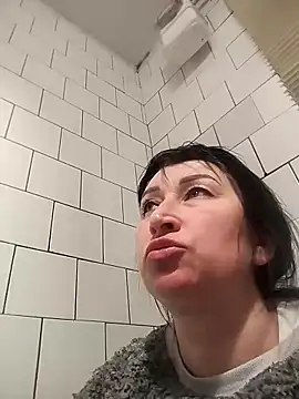 Funny Karina online show from March 4, 2026, 6:37 pm