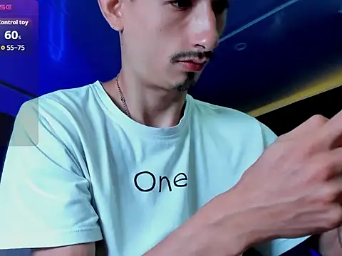 Damartinez27 online show from October 23, 2025, 9:52 am