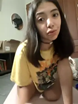 missapril0101 online show from April 6, 2026, 4:57 am