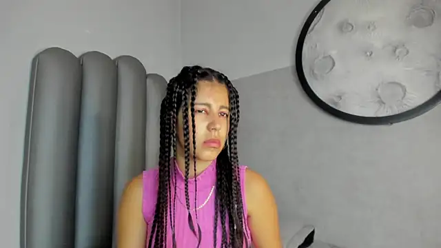 Snapshot of Lucy-23 chatting on April 25, 2026, 4:26 am Lucy-23 online show from April 25, 2026, 4:26 am