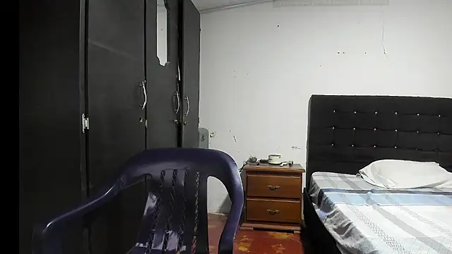 Ryan xc1 online show from December 23, 2025, 2:11 am