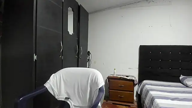 Snapshot of Ryan_xc1 chatting on March 1, 2026, 2:33 am Ryan xc1 online show from March 1, 2026, 2:33 am