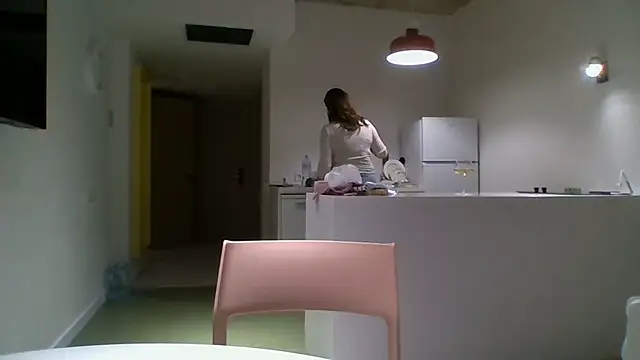 ALICAINWONDERLAND online show from October 17, 2025, 5:59 pm