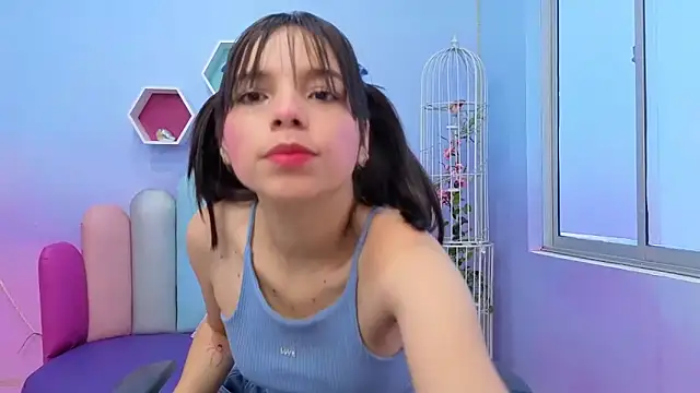 Snapshot of Issa_Skinny_ chatting on October 16, 2025, 11:40 am Issa Skinny online show from October 16, 2025, 11:40 am