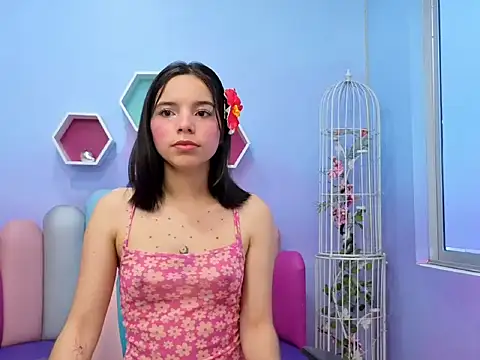 Snapshot of Issa_Skinny_ chatting on September 21, 2025, 11:59 am Issa Skinny online show from September 21, 2025, 11:59 am