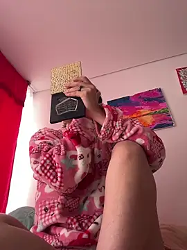 larsonbeverly online show from March 6, 2026, 7:20 pm