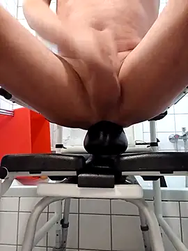 Snapshot of toywood chatting on September 25, 2025, 4:51 am toywood online show from September 25, 2025, 4:51 am