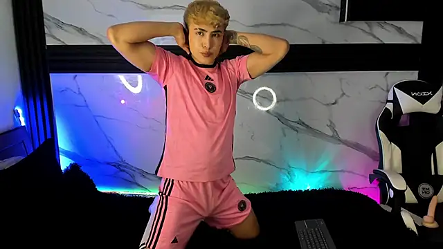 Snapshot of Saimonvela chatting on October 21, 2025, 5:29 am Saimonvela online show from October 21, 2025, 5:29 am