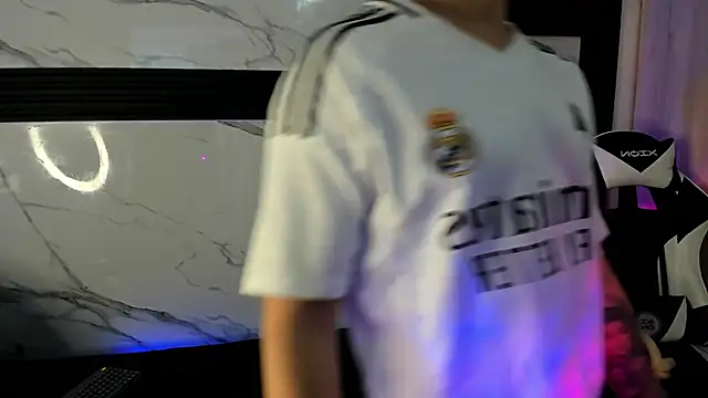 Snapshot of Saimonvela chatting on November 26, 2025, 11:10 am Saimonvela online show from November 26, 2025, 11:10 am