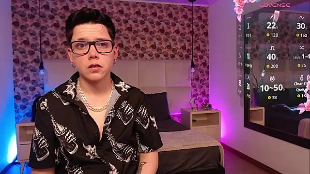 SpencerMontgomery online show from September 29, 2025, 8:36 pm