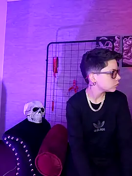 SpencerMontgomery online show from November 9, 2025, 2:54 pm