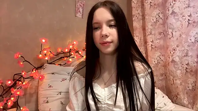 AxyKitten online show from November 23, 2025, 11:53 am