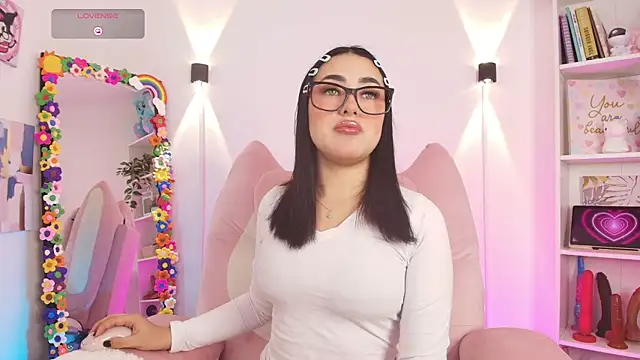 Snapshot of justonecute chatting on January 11, 2026, 12:17 am justonecute online show from January 11, 2026, 12:17 am