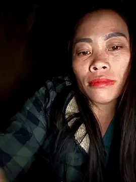 Snapshot of CoMay003 chatting on December 1, 2025, 12:28 pm CoMay003 online show from December 1, 2025, 12:28 pm