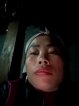 CoMay003 online show from February 4, 2026, 11:05 am