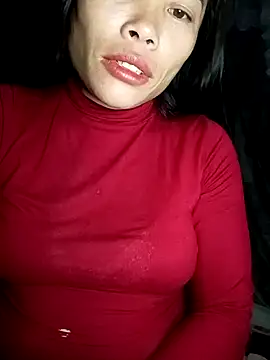 Snapshot of CoMay003 chatting on November 13, 2025, 5:28 pm CoMay003 online show from November 13, 2025, 5:28 pm