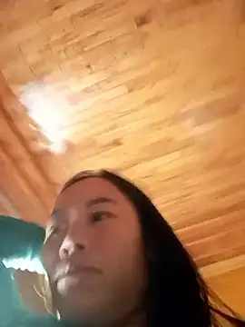 Snapshot of CoMay003 chatting on December 2, 2025, 4:14 am CoMay003 online show from December 2, 2025, 4:14 am