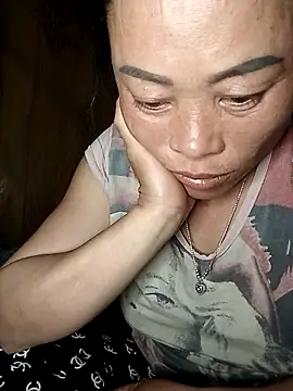 CoMay003 online show from April 11, 2026, 2:43 pm