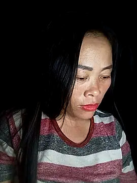 Snapshot of CoMay003 chatting on November 9, 2025, 9:02 am CoMay003 online show from November 9, 2025, 9:02 am