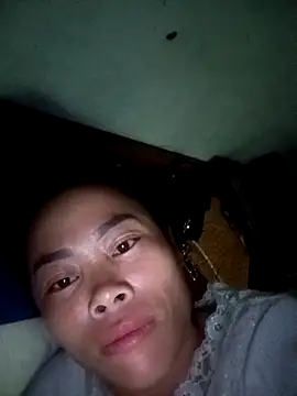 Snapshot of CoMay003 chatting on November 1, 2025, 8:41 am CoMay003 online show from November 1, 2025, 8:41 am