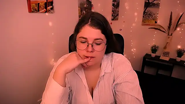  Lovely Mary online show from September 12, 2025, 8:03 am