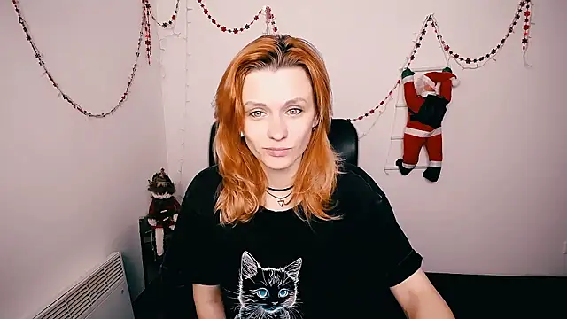 Snapshot of PeppyMia chatting on January 10, 2026, 6:42 am PeppyMia online show from January 10, 2026, 6:42 am