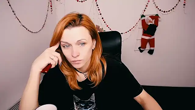 Snapshot of PeppyMia chatting on January 13, 2026, 7:23 am PeppyMia online show from January 13, 2026, 7:23 am