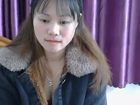 Sisi dy01 online show from December 19, 2025, 1:35 pm