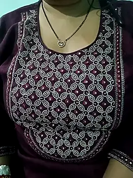 Snapshot of Anjali-bhabhi chatting on January 12, 2026, 6:15 pm Anjali-bhabhi online show from January 12, 2026, 6:15 pm