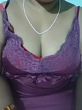 Snapshot of Anjali-bhabhi chatting on July 17, 2026, 7:22 pm Anjali-bhabhi online show from July 17, 2026, 7:22 pm
