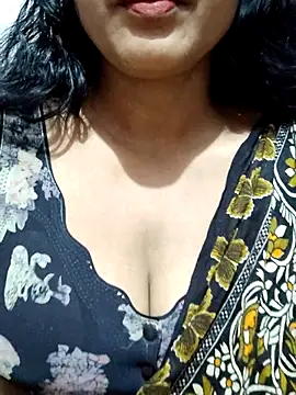 Snapshot of spicysuhana chatting on October 11, 2025, 10:22 pm spicysuhana online show from October 11, 2025, 10:22 pm