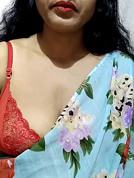 Snapshot of spicysuhana chatting on November 3, 2025, 5:34 am spicysuhana online show from November 3, 2025, 5:34 am