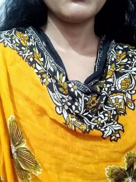 Snapshot of spicysuhana chatting on September 27, 2025, 3:23 am spicysuhana online show from September 27, 2025, 3:23 am