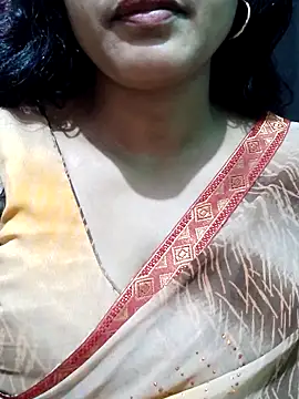 Snapshot of spicysuhana chatting on October 15, 2025, 12:31 am spicysuhana online show from October 15, 2025, 12:31 am