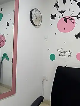 Snapshot of Nika_Hot chatting on September 14, 2025, 3:18 am Nika Hot online show from September 14, 2025, 3:18 am