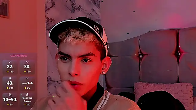 Snapshot of Room_69x chatting on February 1, 2026, 3:38 am Room 69x online show from February 1, 2026, 3:38 am