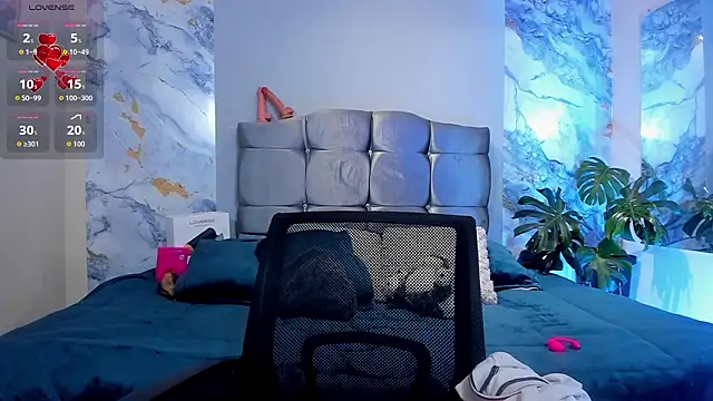 Snapshot of Room_69x chatting on February 18, 2026, 3:41 pm Room 69x online show from February 18, 2026, 3:41 pm