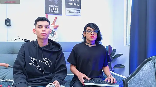 Room 69x online show from May 22, 2026, 1:09 pm